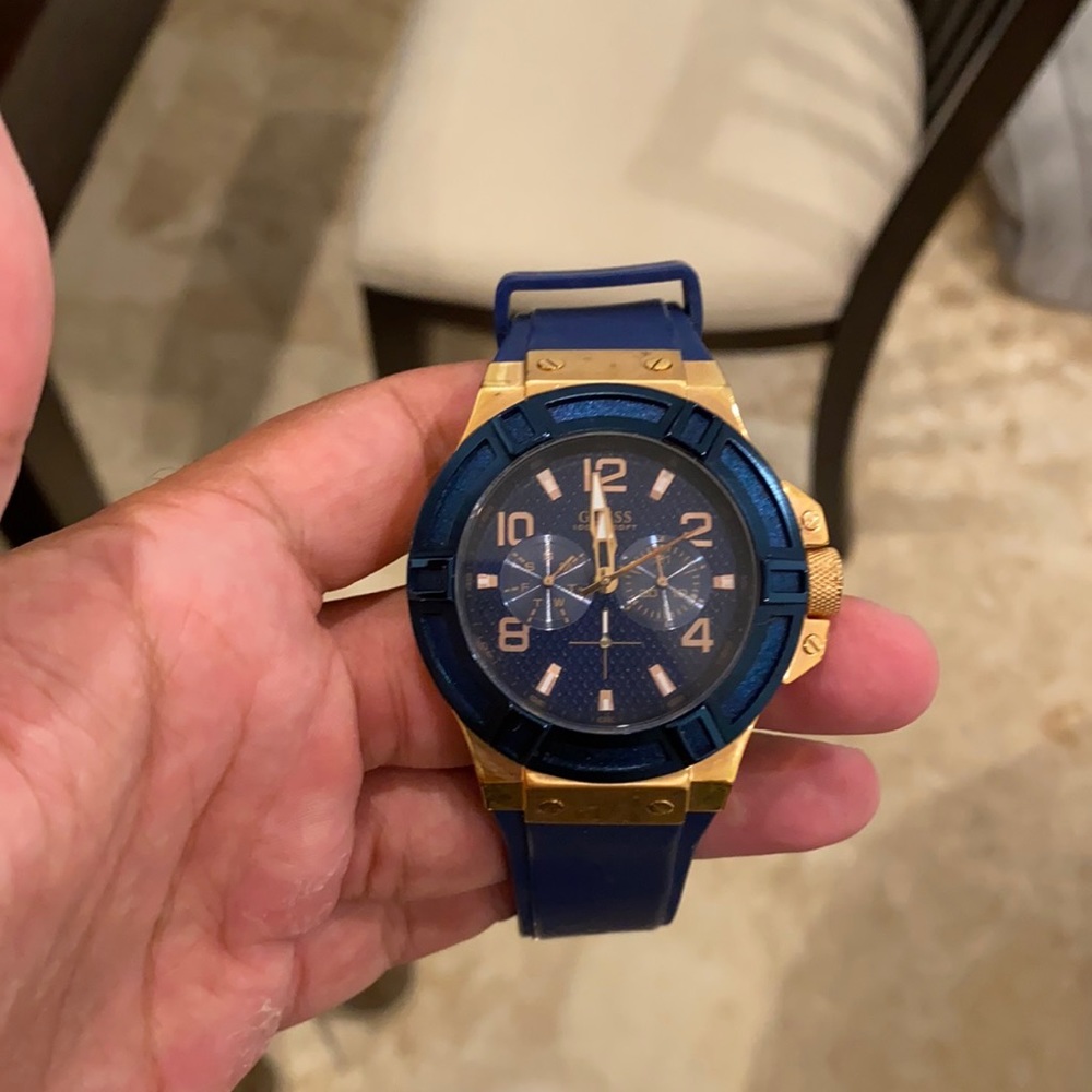 Guess Watch. Rubber strap. Like new